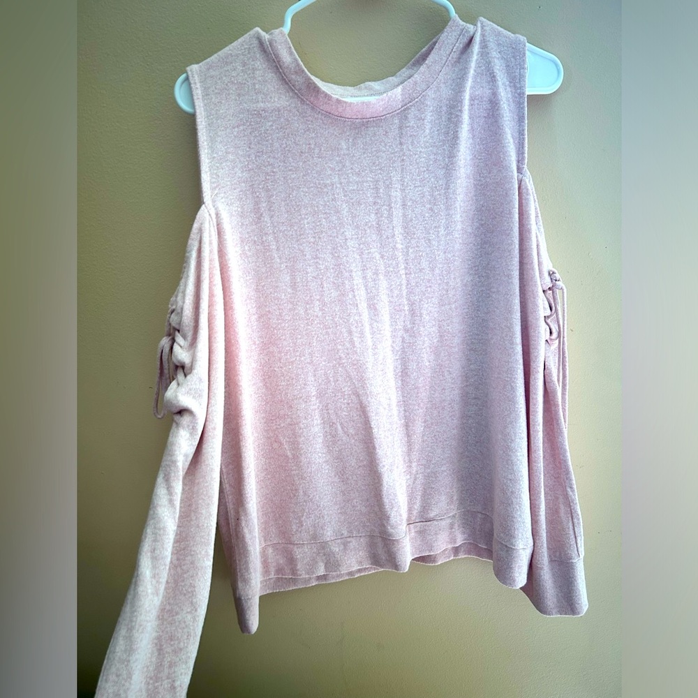 Pink long sleeve cold shoulder with tie. women’s xl New York and Co Soho Street